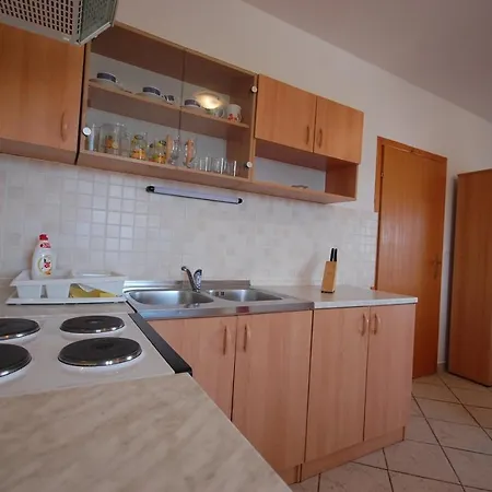 Apartment With Parking Space Kremenici, Krk - 22269 Malinska