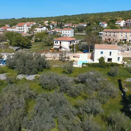Apartment With A Parking Space Kremenici, Krk - 22269 *