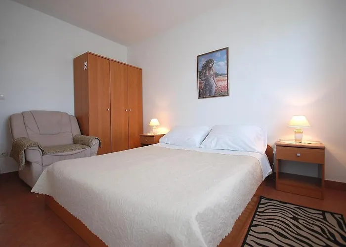 With Parking Space Kremenici - Krk - 22269 Apartman Malinska
